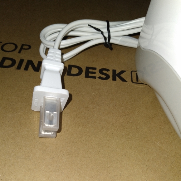 The First Years 2-in-1 Simple Serve Bottle Warmer And Pacifier Sanitizer (NEW) - Picture 5 of 8